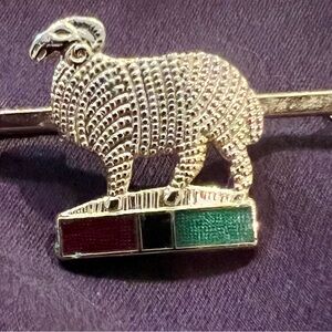 Vintage Young’s Ram Brewery Tie/Stick Pin Badge